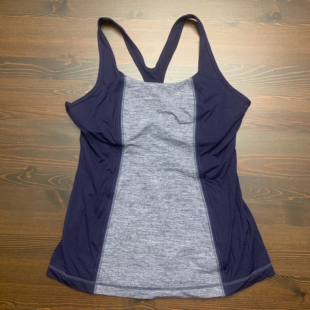 Lululemon get fit tank top w built-in bra - sz 10